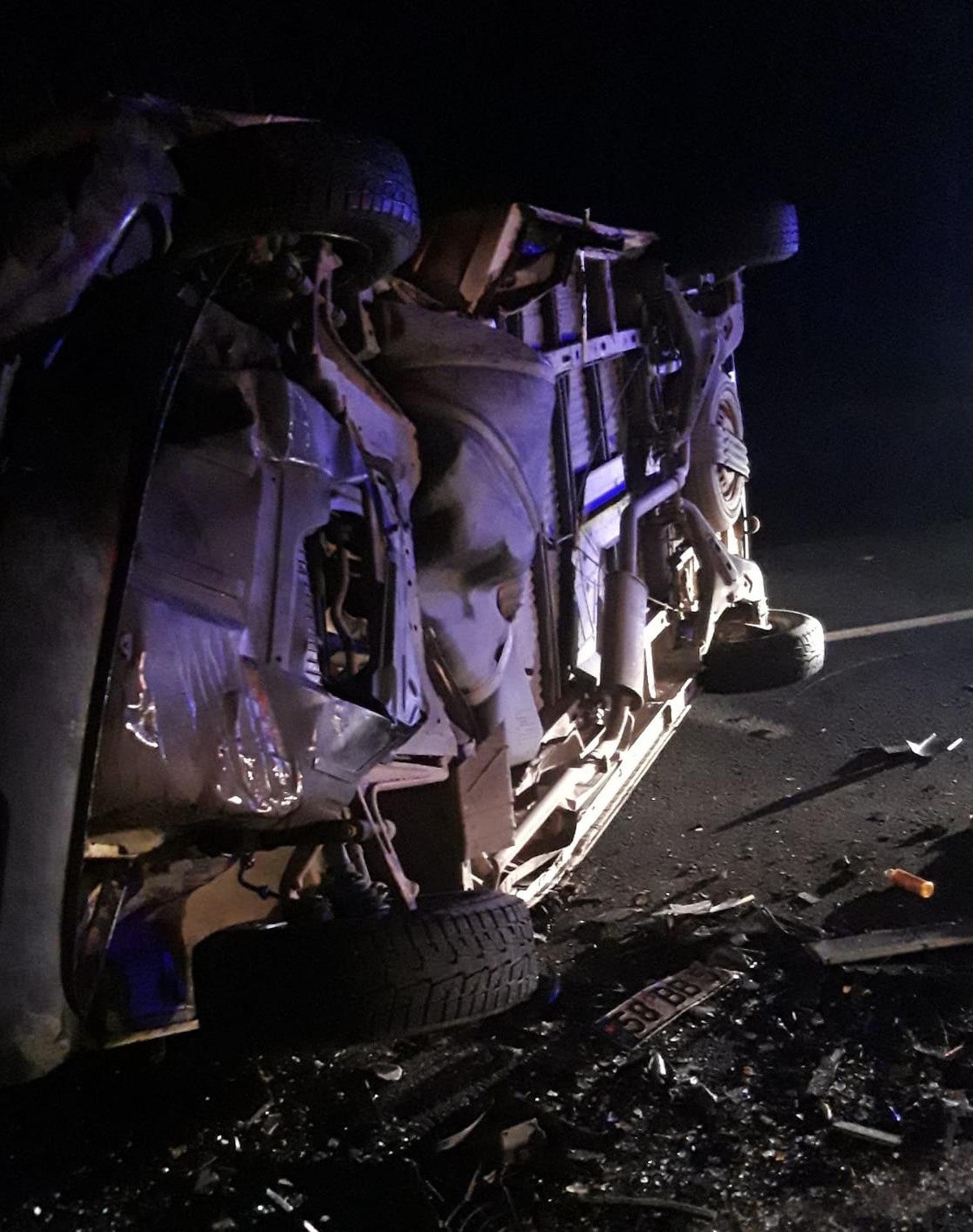 Son dakika! Yozgat\'ta minibüs ile otomobilin çarpıştığı kazada 2 kişi öldü, 9 kişi yaralandı