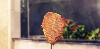 ABD binlerce yıllık Gılgamış Rüya Tableti'ni Irak'a iade etti