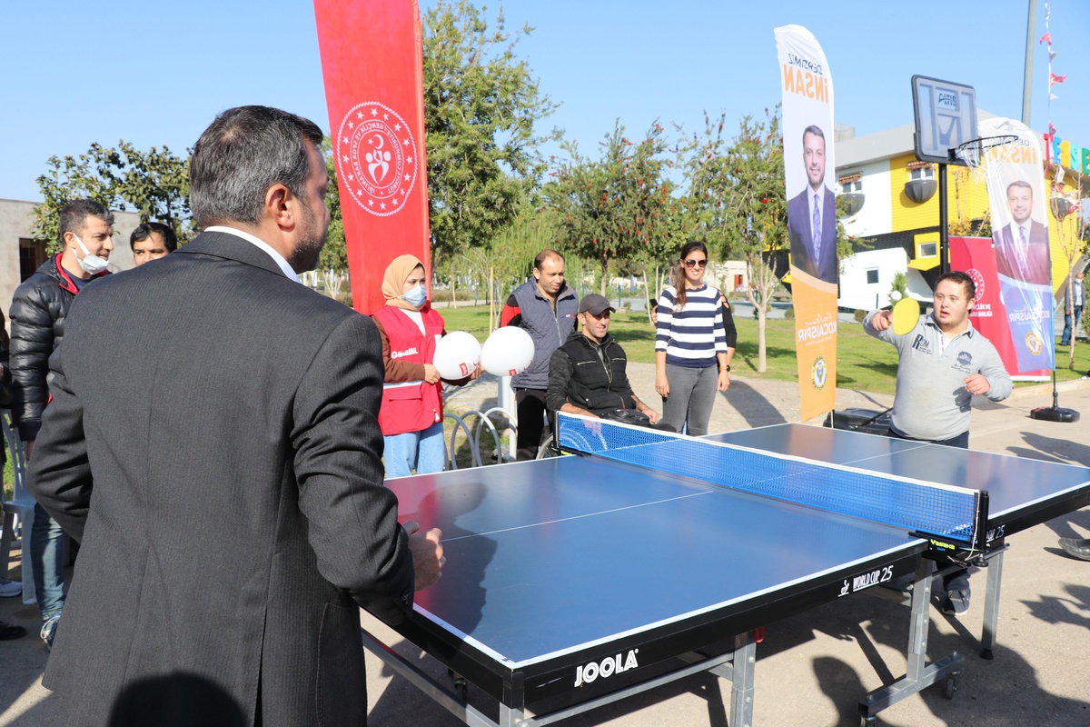 Adana\'da engelliler Spor ve Kaynaştırma Şöleni\'nde buluştu