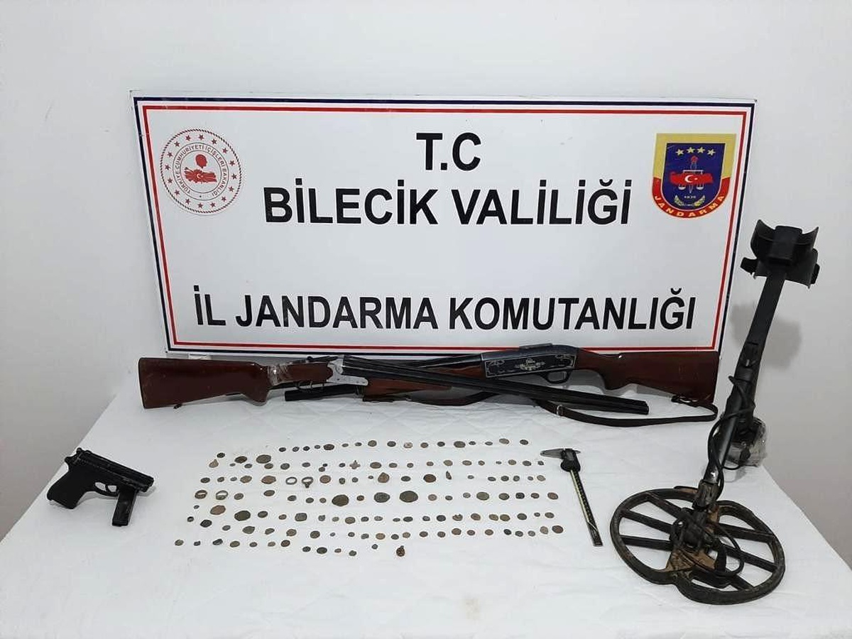 Bilecik\'te tarihi eser operasyonu: 125 adet sikke ele geçirildi
