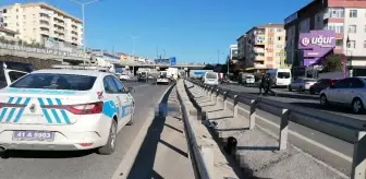 D-100'de kamyona çarpan motosikletin sürücüsü hayatını kaybetti