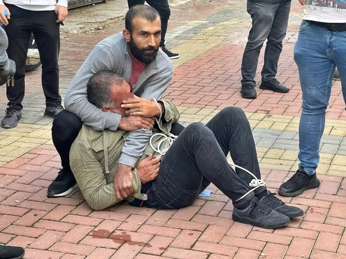 Günlerdir arıyorlardı! Esnaf, yakaladığı dolandırıcıyı elektrik kablosuyla bağladı