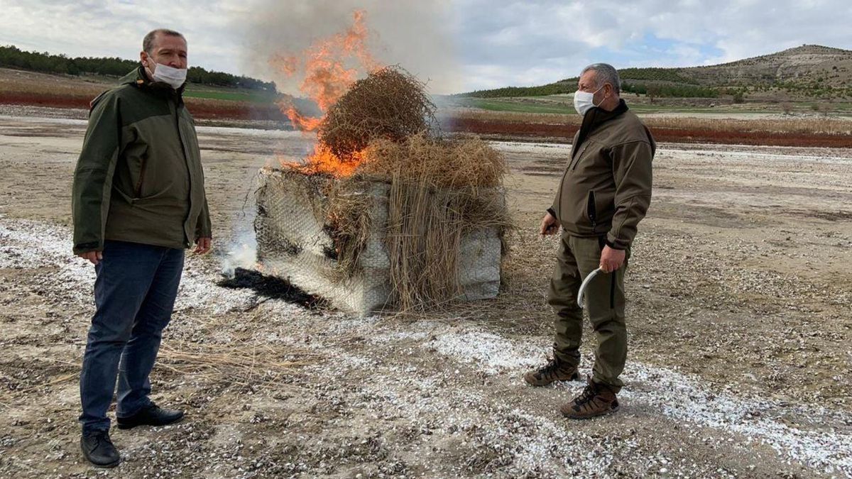 Elazığ\'da kaçak avcılık yaptıkları iddiasıyla iki kişi yakalandı