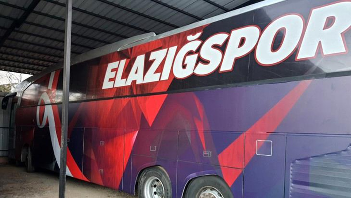 Elazığspor\'da takım otobüsü yeniden tasarlanıyor