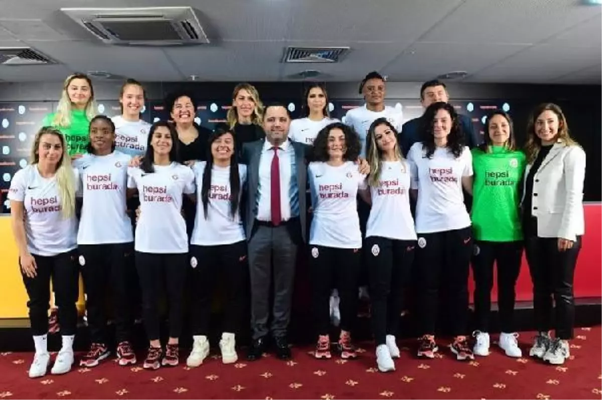Galatasaray Hepsiburada Kadın Futbol Takımı\'nda yeni transferler imzayı attı