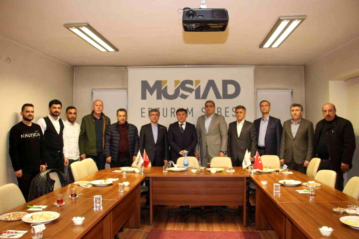 İran heyeti Erzurum\'da işadamları ile bir araya geldi