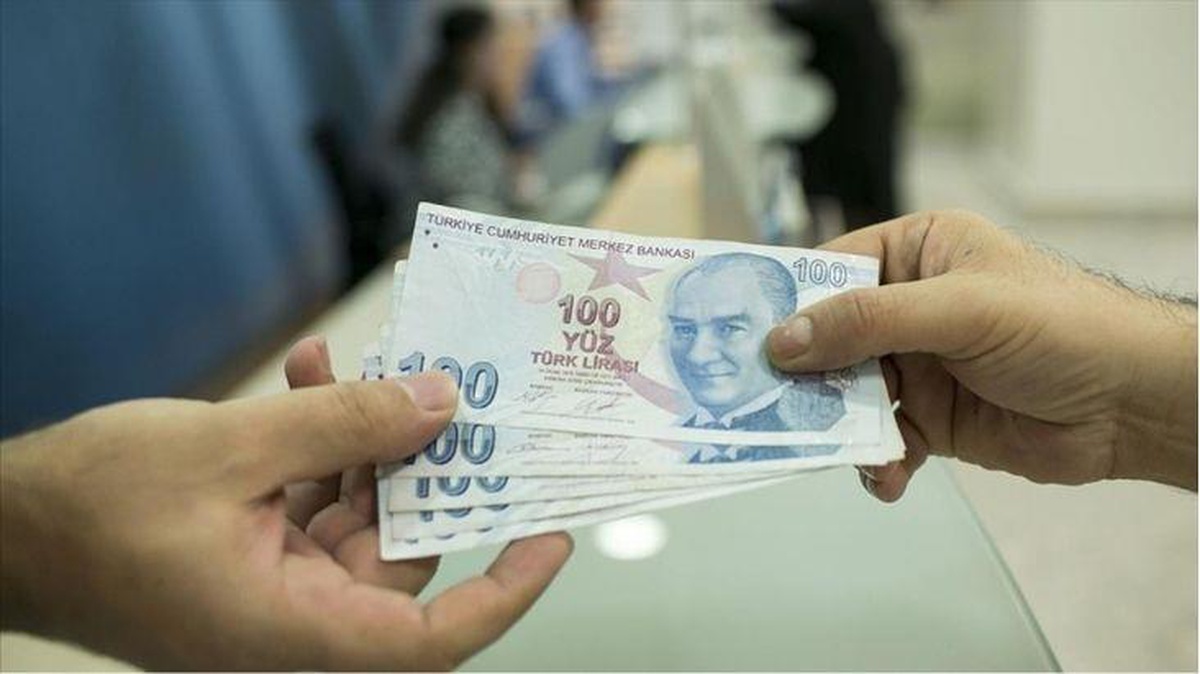 Memurlar, işçiler, BAĞ-KUR\'lular! İşte aybaşında alacağınız maaşlar!