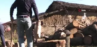 Öğrenciler üşümesin diye baltasını kapan okul müdürleri kampa koştu