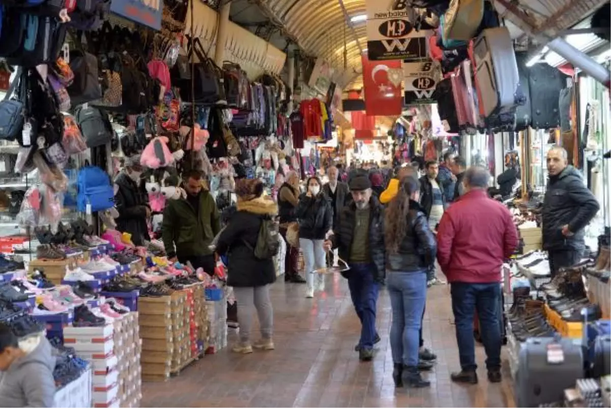 VAKALARIN ARTTIĞI HATAY\'DA \'AŞILARINIZI TAMAMLAYIN\' ÇAĞRISI