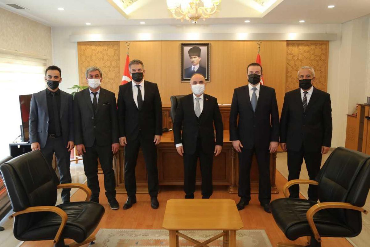 Vali Günaydın, ASKF Başkanı Mutlu Önal\'ı Kabul Etti