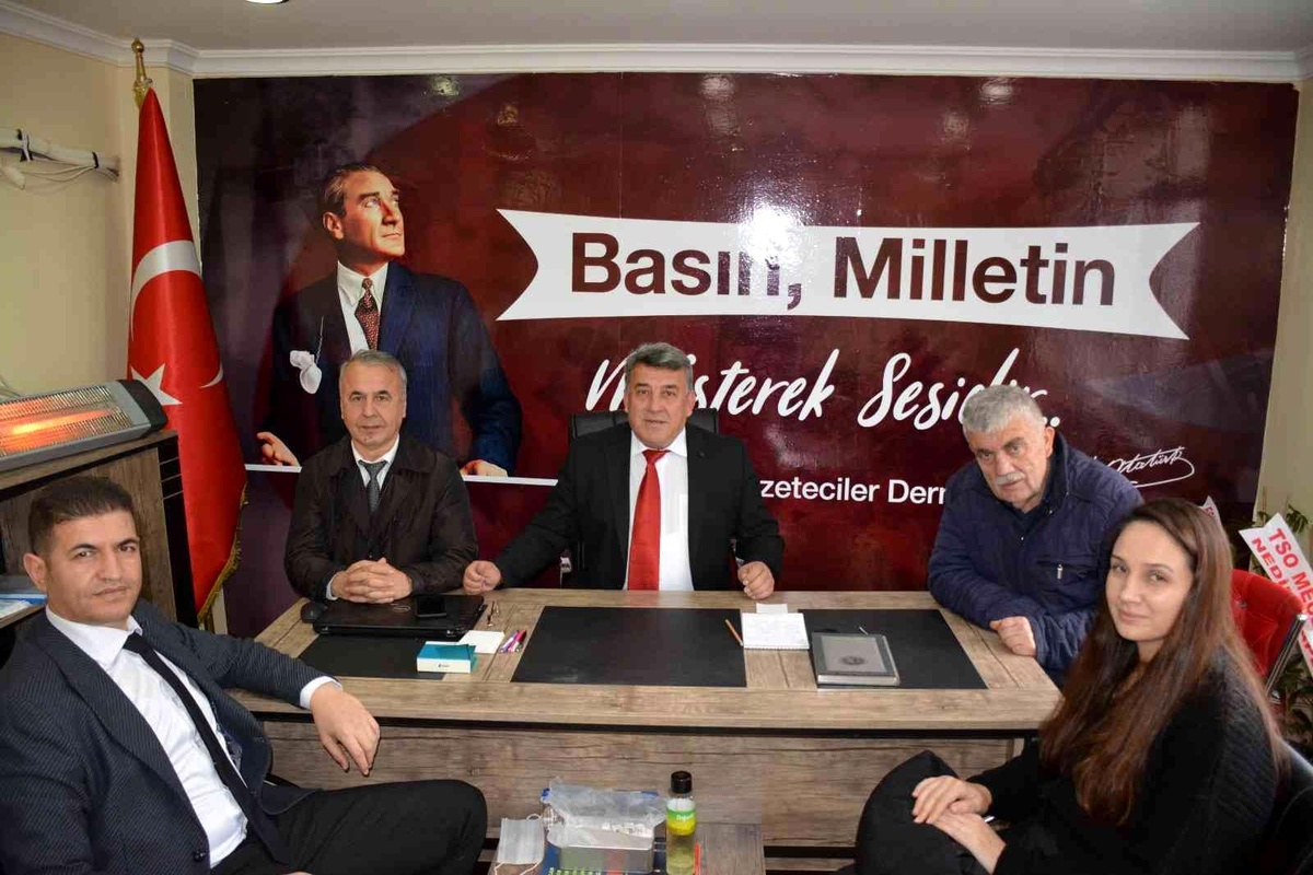 Yavaş, "Spor salonu en modern salonlardan birisi olacak"