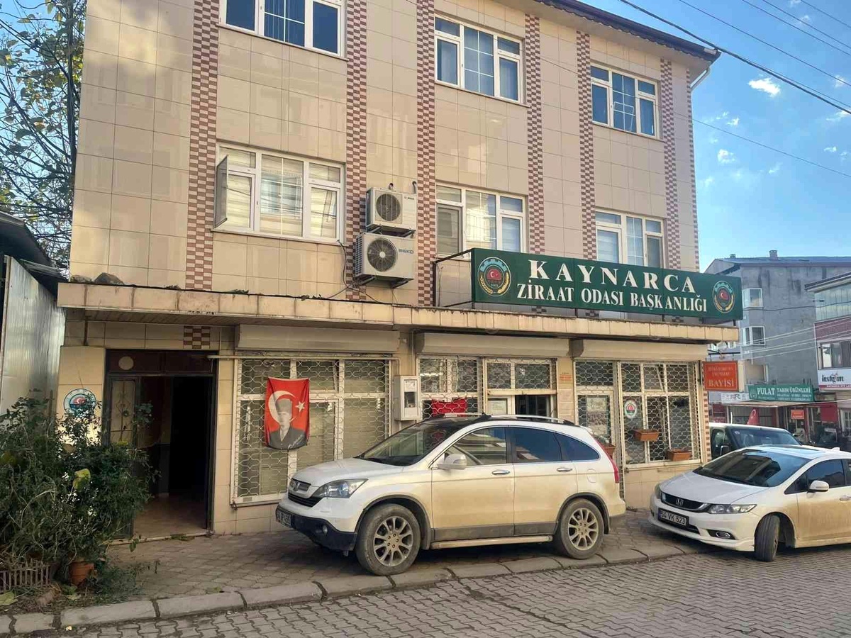 Ziraat Odası\'ndan 200 liralık bozuk para çalarak kayıplara karıştı