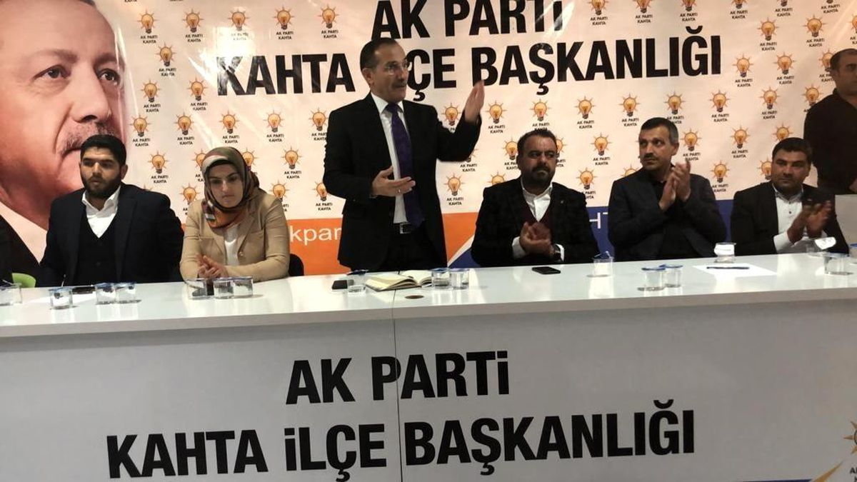 AK Parti\'nin teşkilat başkanları Kahta\'da toplandı