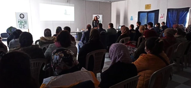 Aliağa'da En İyi Narkotik Polisi Anne Projesi'nin eğitimi sürüyor