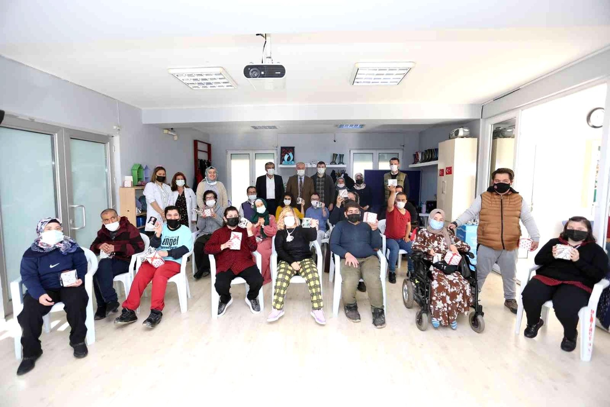 Başkan Aygün, EYDEM kursiyerleriyle bir araya geldi
