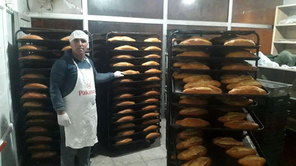 Başkan Ensari: "Türkiye\'nin en ucuz ekmeği Çaldıran\'da satılıyor"