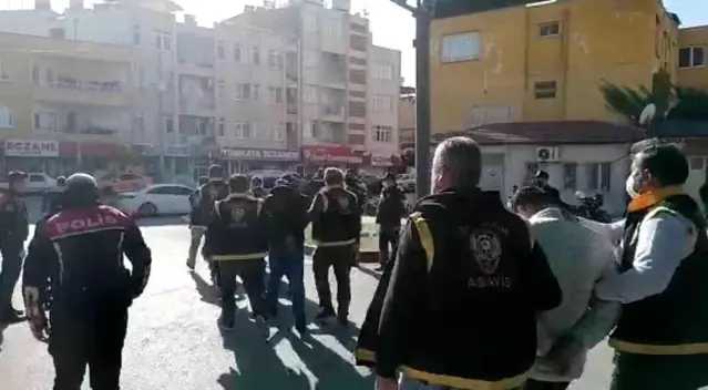 El ve ayakları bağlı kadın kurtarıldı