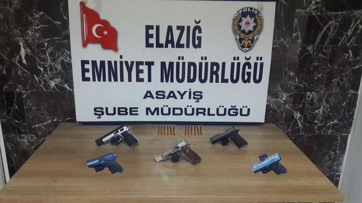 Elazığ\'da asayiş uygulamalarında yakalanan 17 kişi tutuklandı