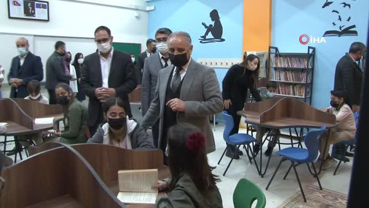 Elazığ'da yapımı tamamlanan kütüphanenin açılışı yapıldı