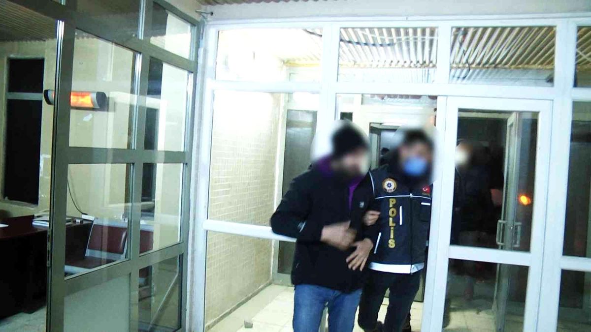 Erzurum\'da hakkında kesinleşmiş hapis cezası bulunan 4 kişi yakalandı