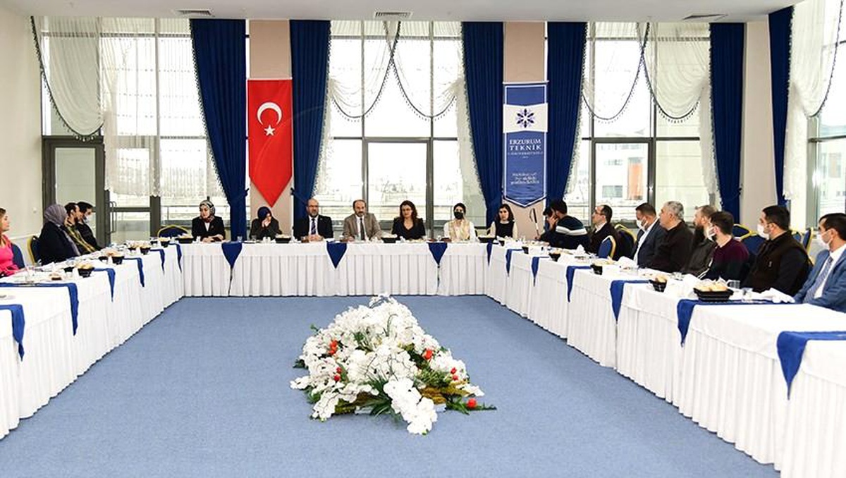 ETÜ yönetimi, \'özel\' mensuplarıyla bir araya geldi