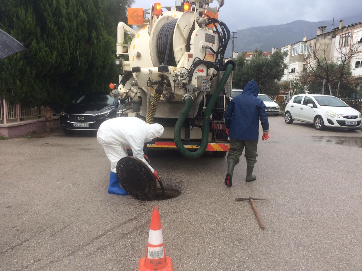 Kanalizasyon ve Yağmursuyu Şebekeleri Çöplük Değildir!