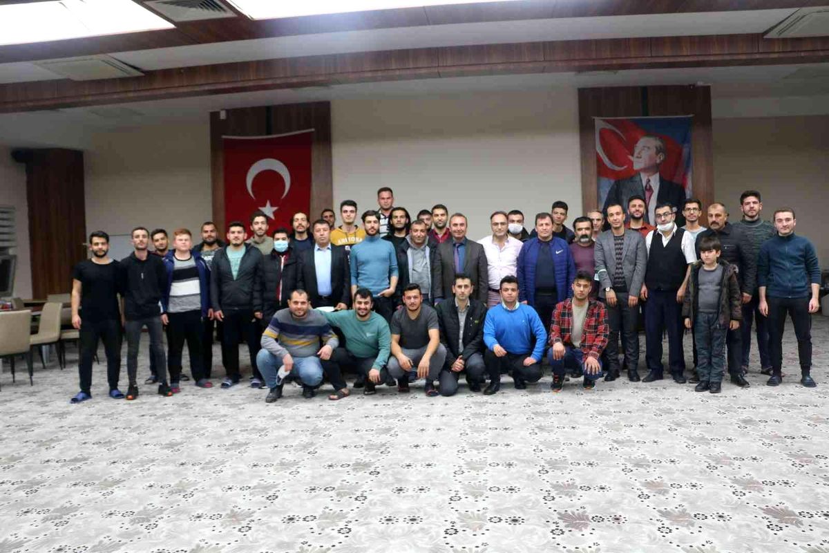 Kayseri\'de \'Biz Bize Moral Akşamları\' yapıldı