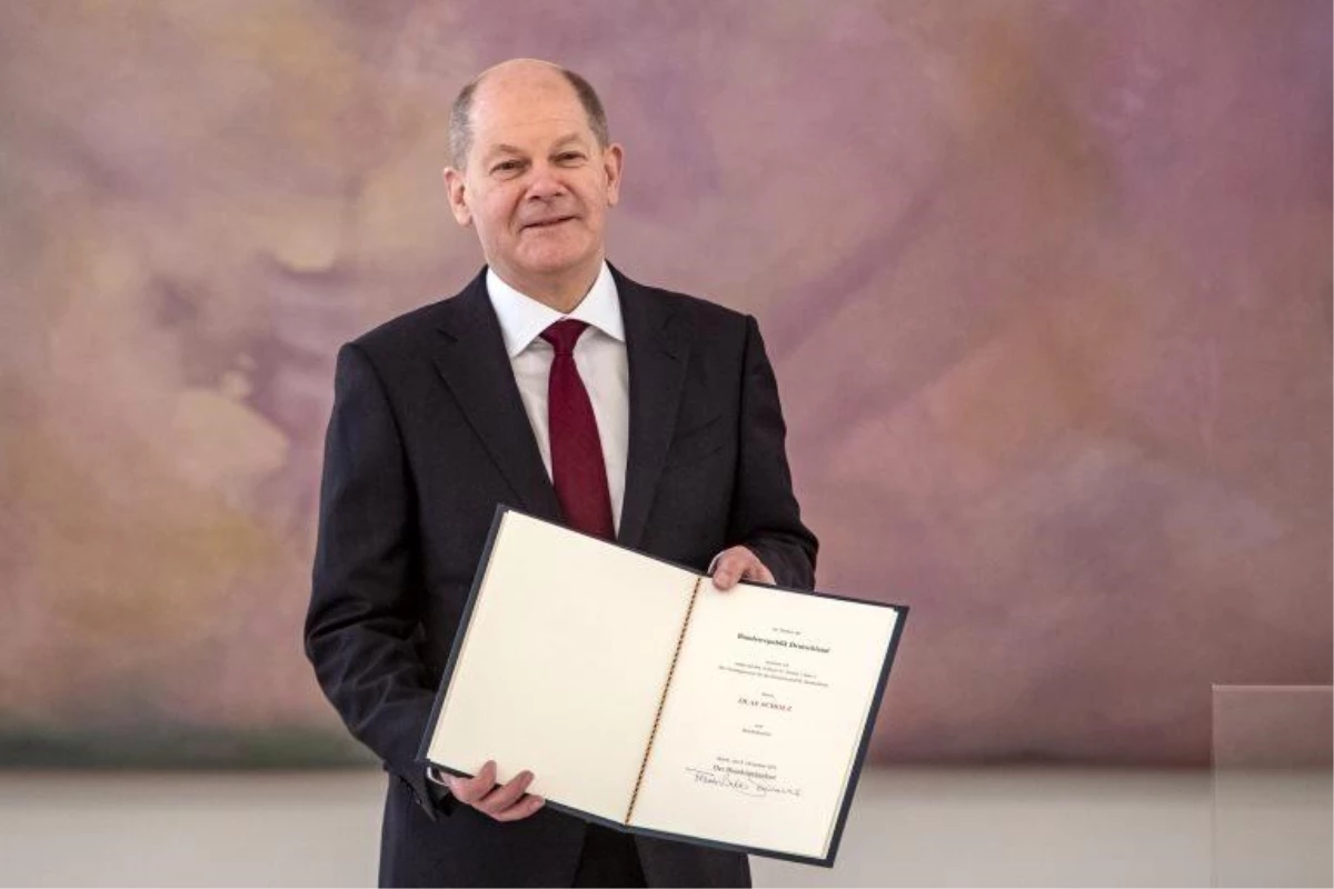 Almanya\'da yeni dönem: Bundestag, Olaf Scholz\'un başbakanlığını onayladı
