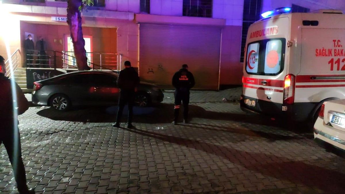 Sultangazi'de sokak ortasında cinayet kameraya yansıdı
