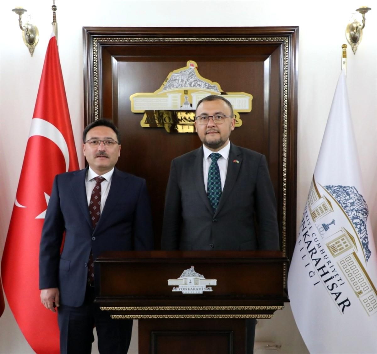 Vali Çiçek, Büyükelçi Bodnar\'a kentin ekonomik potansiyeli hakkında bilgi verdi