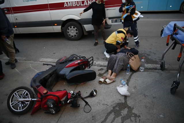 Son dakika haber... Antalya'da trafik kazasında iki kişi yaralandı
