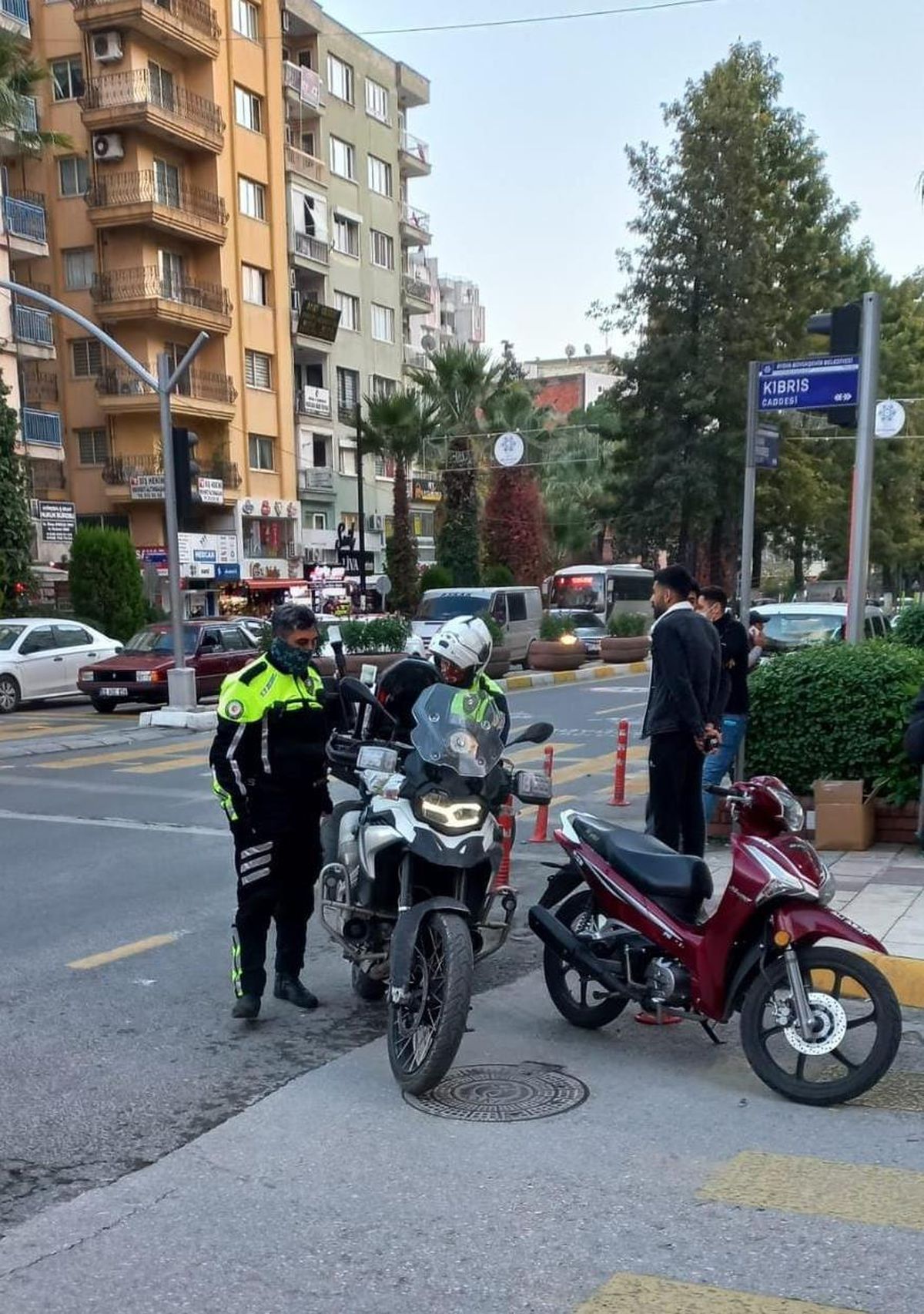 Aydın\'daki denetimlerde 41 motosiklet sürücüsüne para cezası kesildi