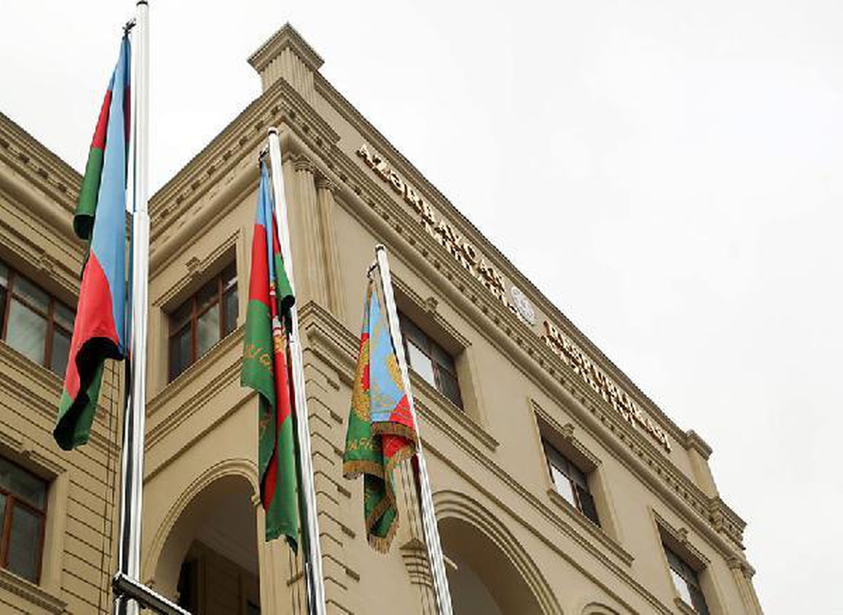 Son dakika haber | Azerbaycan Savunma Bakanlığı: Ermenistan\'ın saldırısında bir asker şehit oldu