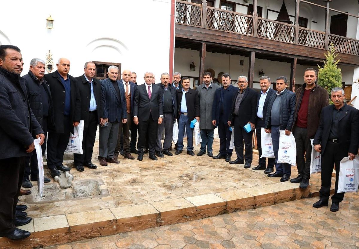 Başkan Güder, muhtarların sorunları dinledi