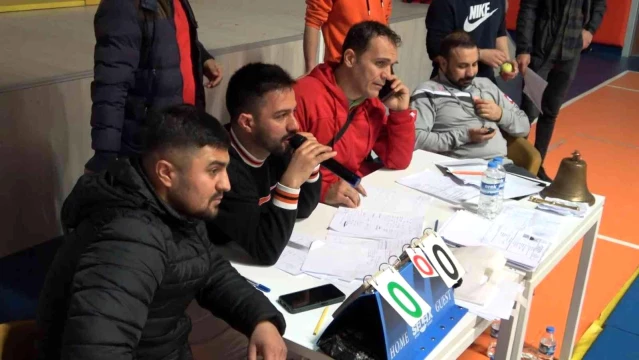 Bitlis'te 'Okullar Arası Güreş Müsabakaları' başladı
