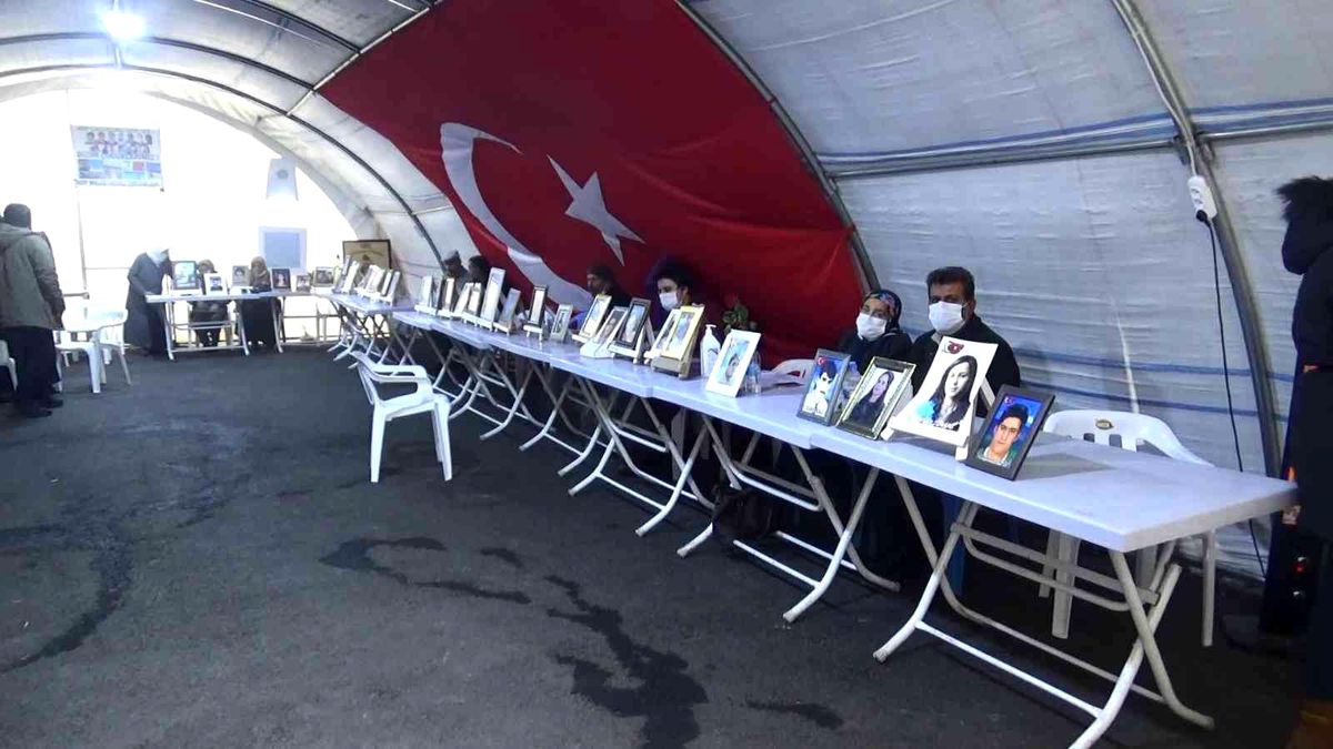 Evlat nöbetindeki ailelerden CHP Genel Başkanı Kılıçdaroğlu\'na tepki