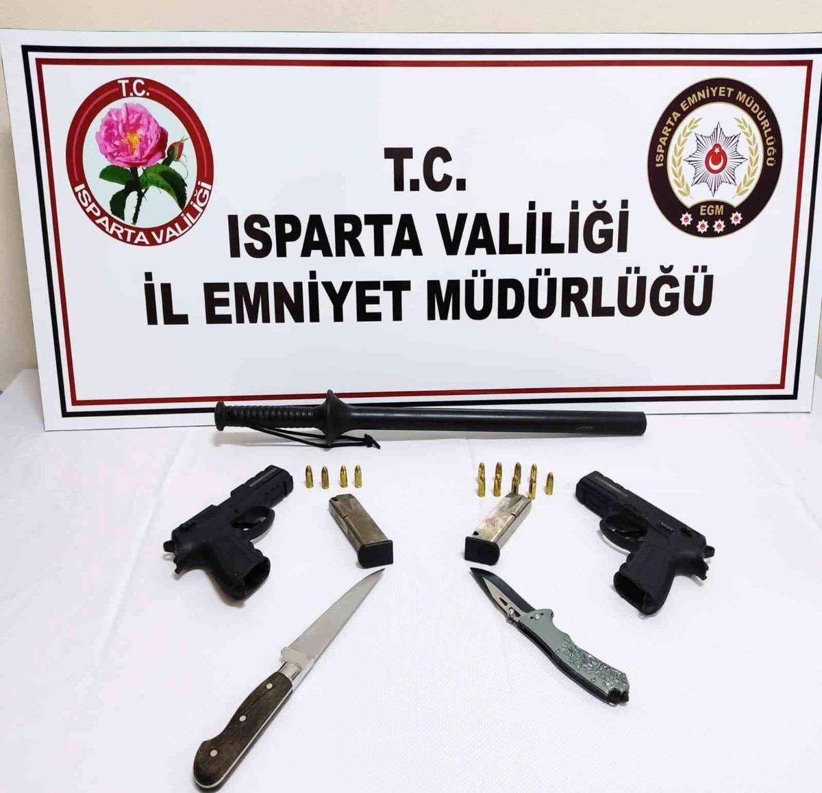 Isparta\'da işletmeyi tehdit yoluyla almaya çalışma iddiası: 3 gözaltı