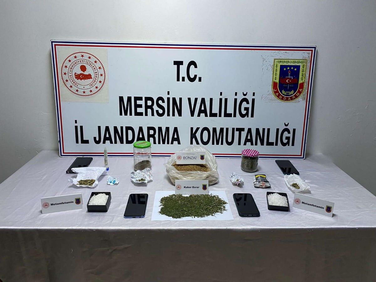 Son dakika haber: Mersin\'de uyuşturucu operasyonunda 8 zanlı yakalandı