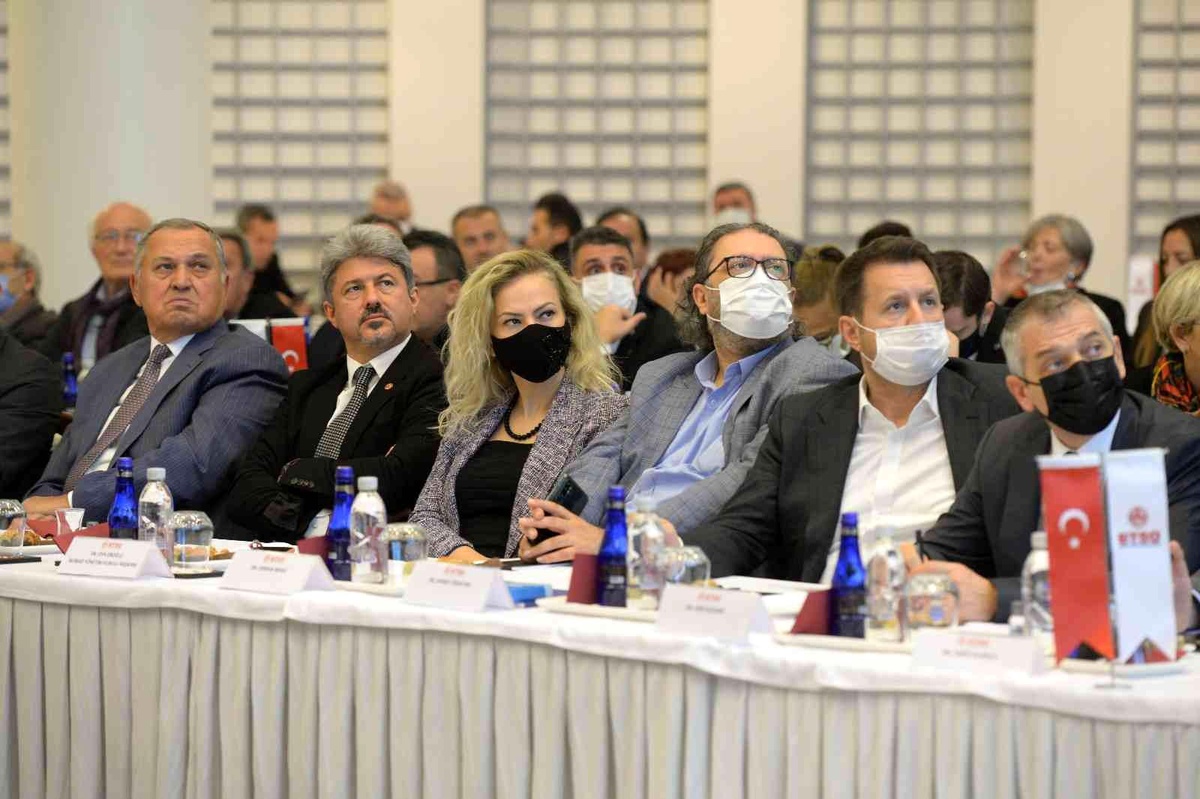 Öztrak: "Ülkemizin en büyük avantajı bursa gibi şehirlere sahip olmasıdır"