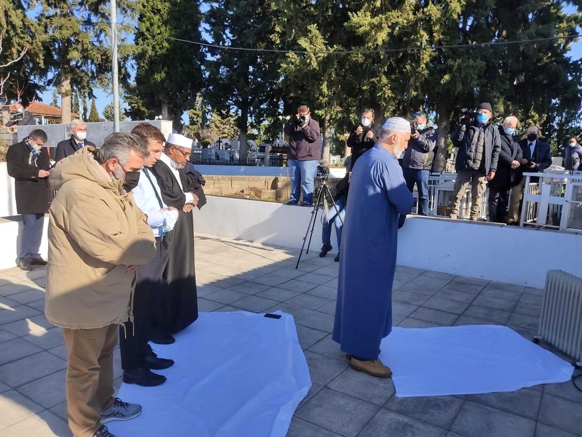 Selanik\'te inşaat sırasında bulunan Müslümanlara ait naaşlar yeniden defnedildi