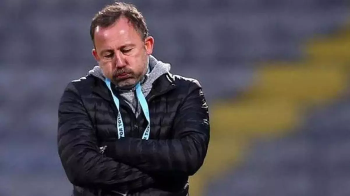 Beşiktaş\'ta yönetimin hoca listesinde 4 isim dikkat çekiyor