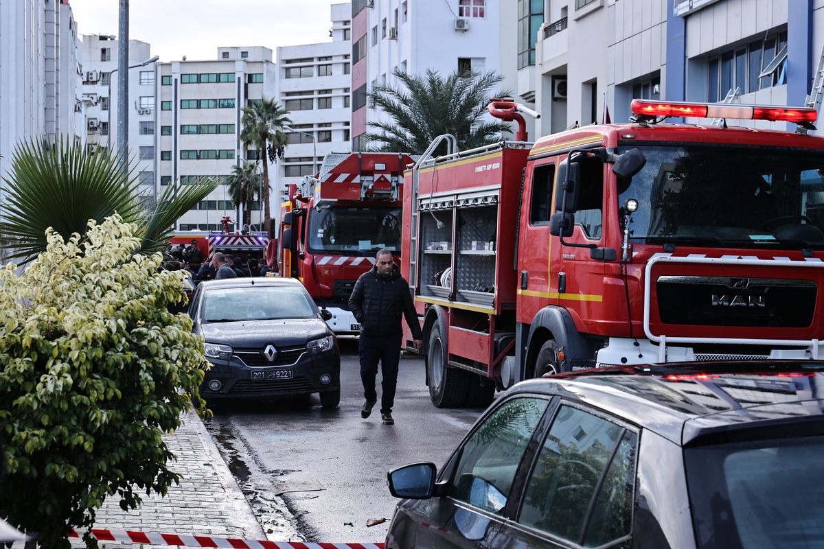 Tunus\'taki Nahda Hareketinin genel merkezinde yangın çıktı: 1 ölü