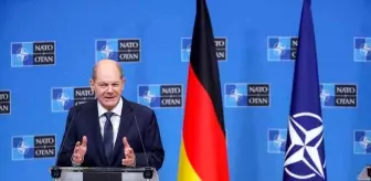 Almanya Başbakanı Scholz, NATO'yu ziyaret etti