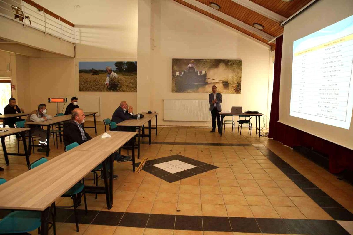 Çiftçi Evi\'nde ceviz yetiştiriciliği eğitimi
