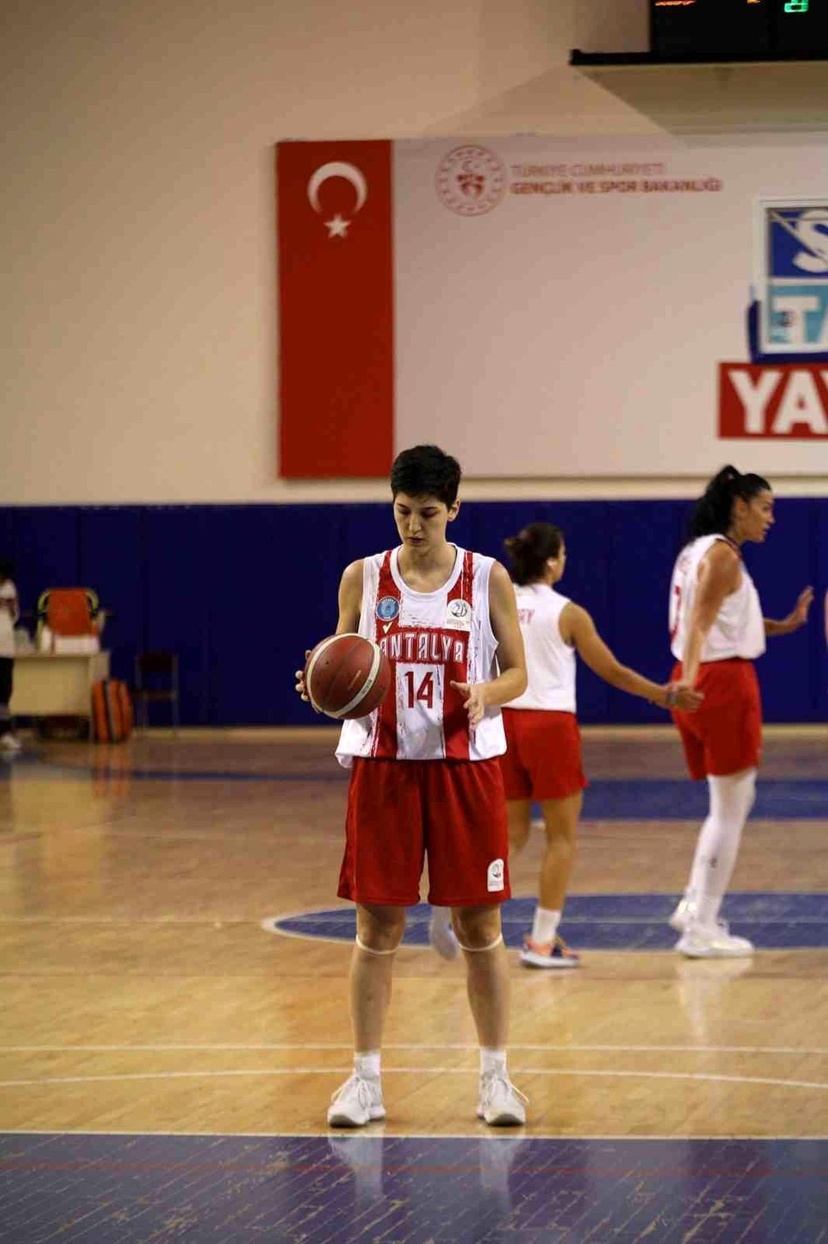 Son dakika haber... EBK\'dan bir transfer daha