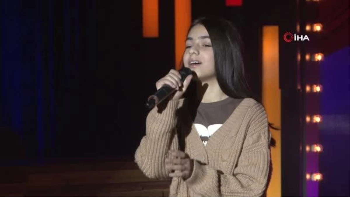 Eurovision Çocuk Şarkı Yarışması Azerbaycan Temsilcisi Azizova: "Kardeş Türkiye\'den desteklerini bekliyorum"