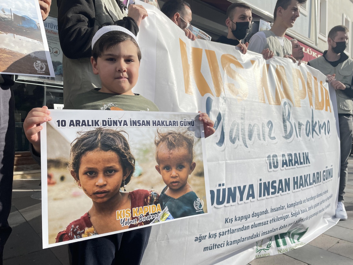 İHH\'dan "Kış Kapıda; Yalnız Bırakma" kampanyası