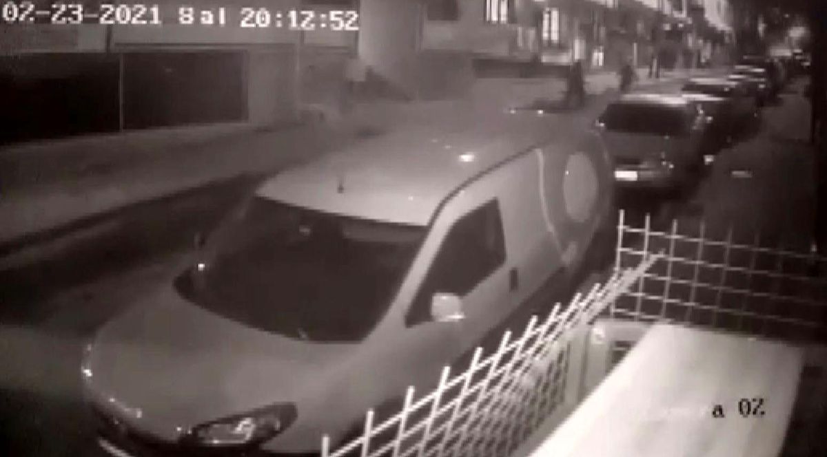Acımadan kurşun yağmuruna tuttular! 7 çocuk babası adam canını zor kurtardı