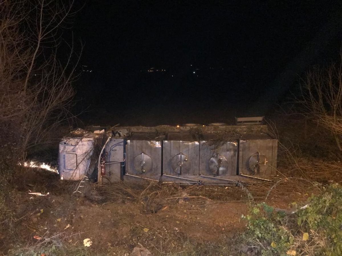 Kastamonu\'da devrilen tankerin sürücüsü yaralandı