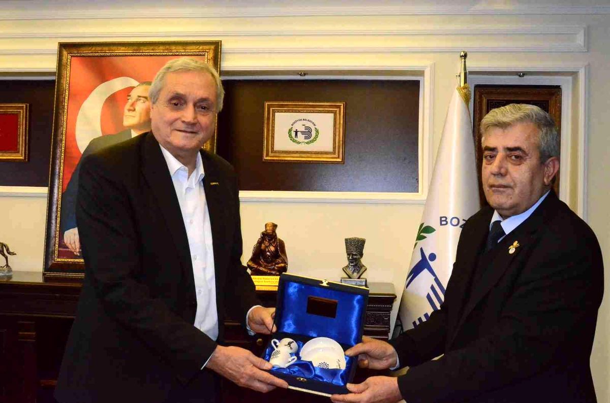 Memleket Partisi İlçe Teşkilatından Başkan Bakkalcıoğlu'na ziyaret